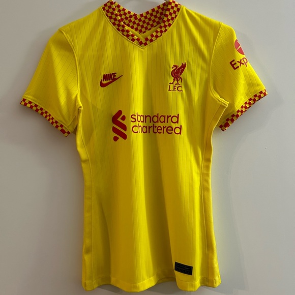 Liverpool FC 2021/22 Stadium Third - Picture 2 of 3